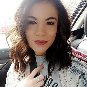 Meet your Posher, Malia